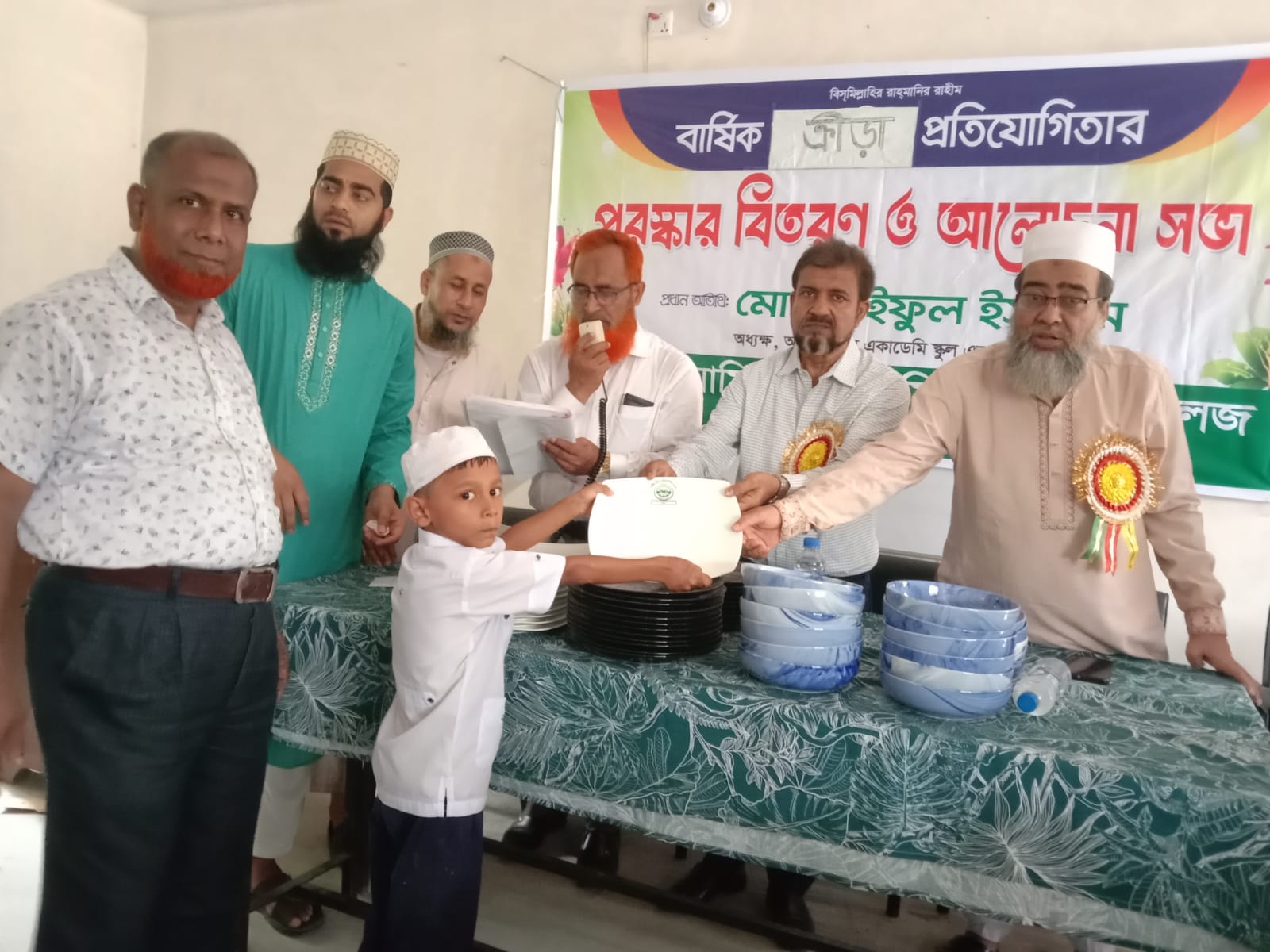 শিশুদের পড়াশোনার পাশাপাশি খেলাধুলায়ও পারদর্শী হয়ে বড়ো হতে হবে