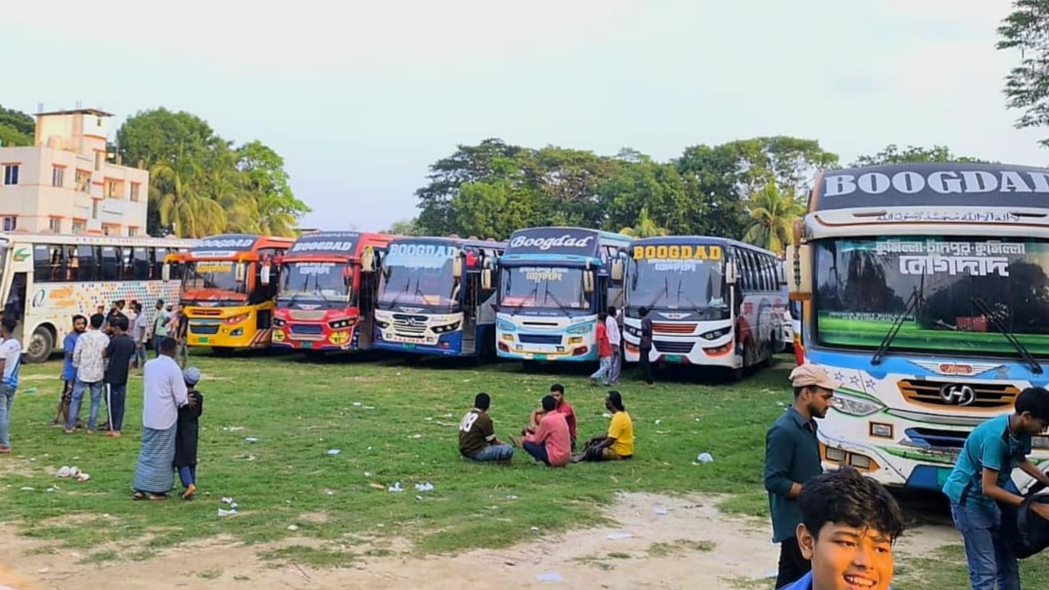 বোগদাদ ও আইদি কর্তৃপক্ষ লিখিত আশ্বাস না দিলে বাস চলবে না