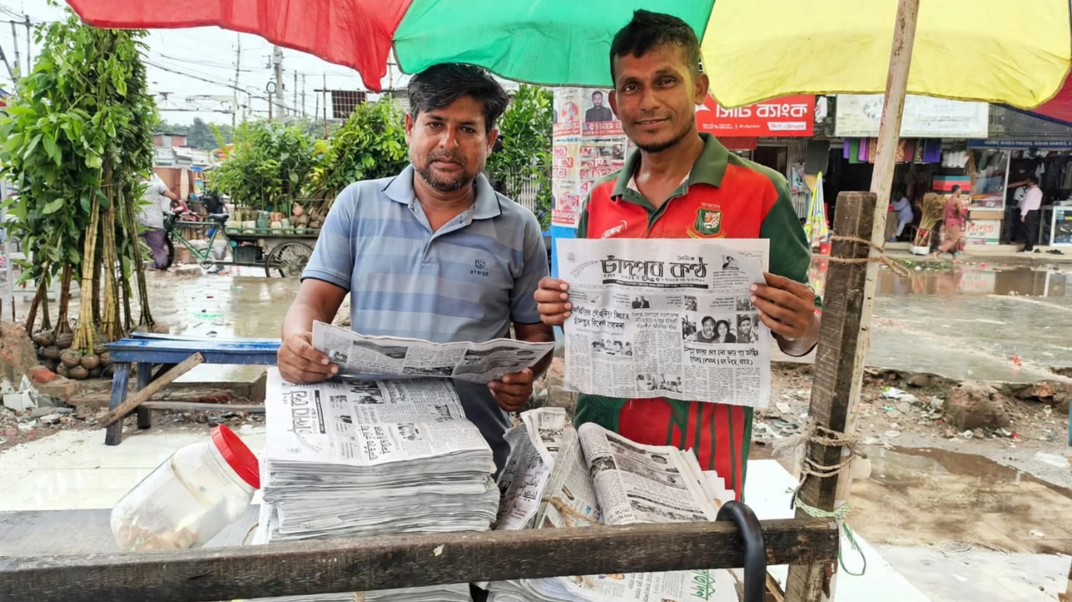 বাবুরহাটে একদিনে চাঁদপুর কণ্ঠের সহস্রাধিক কপি বিক্রি