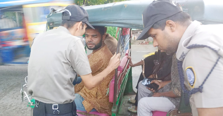 বাকিলা রেল ক্রসিংয়ে মাদকদ্রব্য নিয়ন্ত্রণ অধিদপ্তরের অস্থায়ী চেকপোস্ট