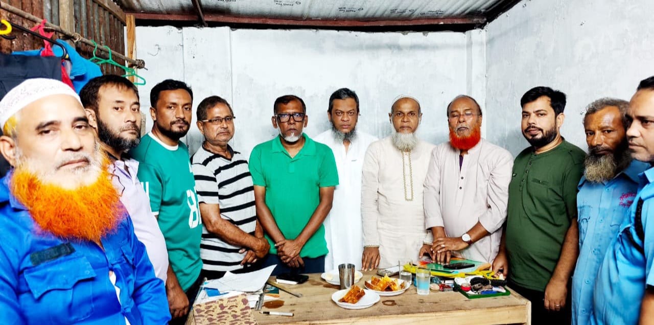 রাতের পাহারায় গতি আনতে মাঠে পৌর কমিউনিটি পুলিশিং নেতৃবৃন্দ