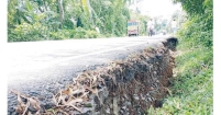 তারপরও সতর্ক না হলে দশ ফোঁড়ই লাগবে--  