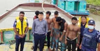 মতলব উত্তরে মেঘনা থেকে বালু উত্তোলন : গ্রেফতার ৮