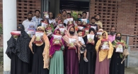 মতলবে  বিনামূল্যে আমন ধানের বীজ বিতরণ করেছে ব্র্যাক