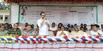 অন্তর্বর্তী সরকার নির্বাচন নিয়ে স্বৈরাচারের মতো টালবাহানা করছে