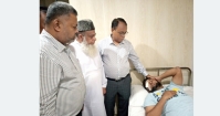 চিকিৎসাধীন যুবদল নেতাকে দেখতে গেলেন কুমিল্লা বিভাগীয় বিএনপি নেতা সেলিম ভূঁইয়া