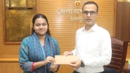 ঢাকা বিশ্ববিদ্যালয়ে ভর্তিচ্ছু শিক্ষার্থীদের আর্থিক অনুদান প্রদান