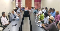 উন্নয়ন পরিকল্পনা নিয়ে শাহরাস্তি পৌরসভার সভা
