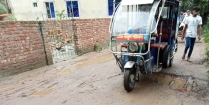 কয়েক দিনের টানা বৃষ্টিতে পাকা সড়ক ও কাঁচা রাস্তার বেহাল দশা