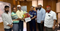 জেলা প্রশাসক ও পুলিশ সুপারের সাথে লায়ন্স ক্লাব অফ চাঁদপুর রূপালীর নবগঠিত কমিটির নেতৃবৃন্দের  ফুলেল শুভেচ্ছা বিনিময়