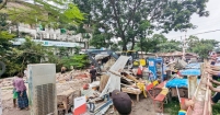 ছায়াবাণী মোড়ে পৌরসভার উচ্ছেদ অভিযান