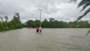 নোয়াখালীর নিম্নাঞ্চল প্লাবিত, ভাঙ্গনের মুখে শতাধিক বাড়িঘর