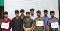 হাজীগঞ্জে যৌথবাহিনীর অভিযানে  ৮ কিশোর গ্যাং সদস্য আটক