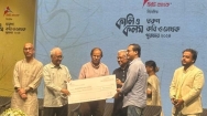 কালি ও কলম পুরস্কার পেলেন মুহাম্মদ ফরিদ হাসানসহ পাঁচ তরুণ লেখক