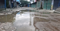 ১ কোটি ১৫ লাখ টাকার প্রকল্পে ঠিকাদারের গাফিলতি, স্থানীয়দের তীব্র ক্ষোভ