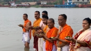 সনাতন ধর্মাবলম্বীদের পিতৃ তর্পণ