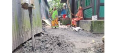 পূর্ব ঘোষণা ছাড়াই লিকেজের কারণে  সংযোগ বিচ্ছিন্ন