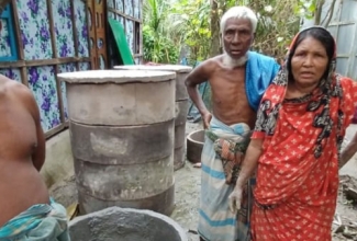 লক্ষ্মীপুরে টুইন পিট ল্যাট্রিনের চলমান প্রকল্প বাতিল