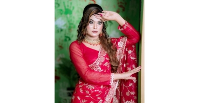 মডেল জারার বিরুদ্ধে ফেসবুকে অপপ্রচার, থানায় জিডি