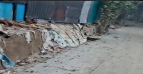 গ্রামীণ সড়ক নির্মাণে ঠিকাদারের নির্মমতা!