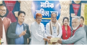 প্রাণচাঞ্চল্যে সাহিত্য সভা: আলোচনায় জসীমউদ্দীন ও সুকুমার বড়ুয়া