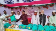 সুরক্ষা ফাউন্ডেশনের   ঈদ সামগ্রী বিতরণ