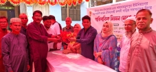 শাহতলীতে ঐতিহ্যবাহী রুশদী বাড়িতে পারিবারিক মিলনমেলা ও সংবর্ধনা