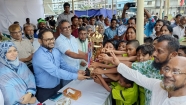 আউটার স্টেডিয়ামে প্রাথমিক বিদ্যালয় গোল্ডকাপ ফুটবল টুর্নামেন্টের জেলা  পর্যায়ের ফাইনাল