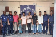মতলবে ৫ মাদক ব্যবসায়ীসহ ৬ আসামি গ্রেফতার