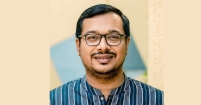 শিশুকণ্ঠের লেখক হিসেবে গর্বিত