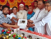 বিশ্বকাপ উন্মাদনায় রামগঞ্জে চেয়ারম্যান প্রার্থীর ব্যতিক্রমী উদ্যোগ