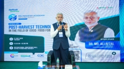 উদ্যোক্তা হতে হলে প্রবল ইচ্ছাশক্তিতে সাহসিকতার সাথে ঝুঁকি নিতে হবে