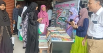 উৎসবমুখর পরিবেশে সম্পন্ন হলো প্যাপিরাস পাঠাগারের একদিনের বইমেল