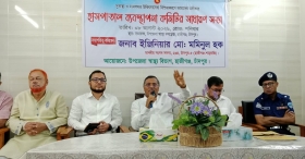 স্বাস্থ্য কমপ্লেক্স ঘুরে রোগীদের খবর নিলেন ইঞ্জি. মমিনুল হক এমপি