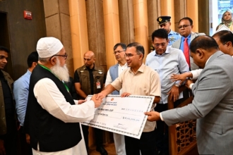 জেলার ৫৮১ বেসরকারি শিক্ষক-কর্মচারীর অবসর ও কল্যাণ সুবিধা প্রাপ্তি