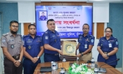 অতিরিক্ত পুলিশ সুপার লুৎফর রহমানকে আবেগঘন বিদায় সংবর্ধনা