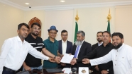 পাসপোর্ট সেবা বিদেশি প্রতিষ্ঠানের হাতে না দেওয়ার দাবিতে রিয়াদে বাংলাদেশের রাষ্ট্রদূতের কাছে স্মারকলিপি