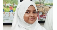 রঙ-তুলিতে স্বপ্ন আঁকে মোমেনা ফাইরোজ নুহিন