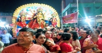 বিসর্জনের মধ্য দিয়ে শেষ হলো শারদীয় দুর্গোৎসব