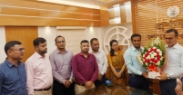 জনগণের দোরগোড়ায় সেবা পৌঁছে দিতে প্রশাসনকে আরো জনবান্ধব হতে হবে