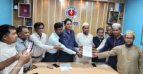 শাহরাস্তি প্রেসক্লাবের নবনির্বাচিত কমিটির নিকট দায়িত্ব হস্তান্তর
