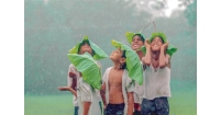 স্মৃতির বারান্দা : যেখানে শৈশব আজও নিঃশ্বাস নেয়