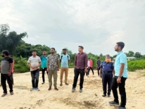 শ্রীমঙ্গলে ভ্রাম্যমাণ আদালতের অভিযান : বালুভর্তি ট্রাক জব্দ, মামলা দায়ের